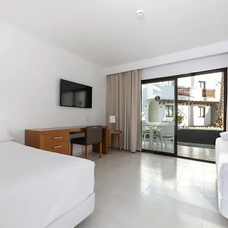 Hesperia Bristol Playa 公寓 *